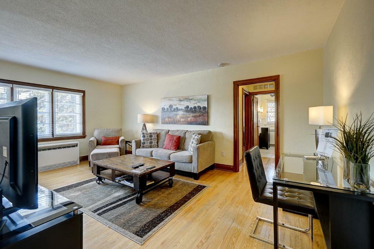 Apartamento Parkside House Barrie Exterior foto