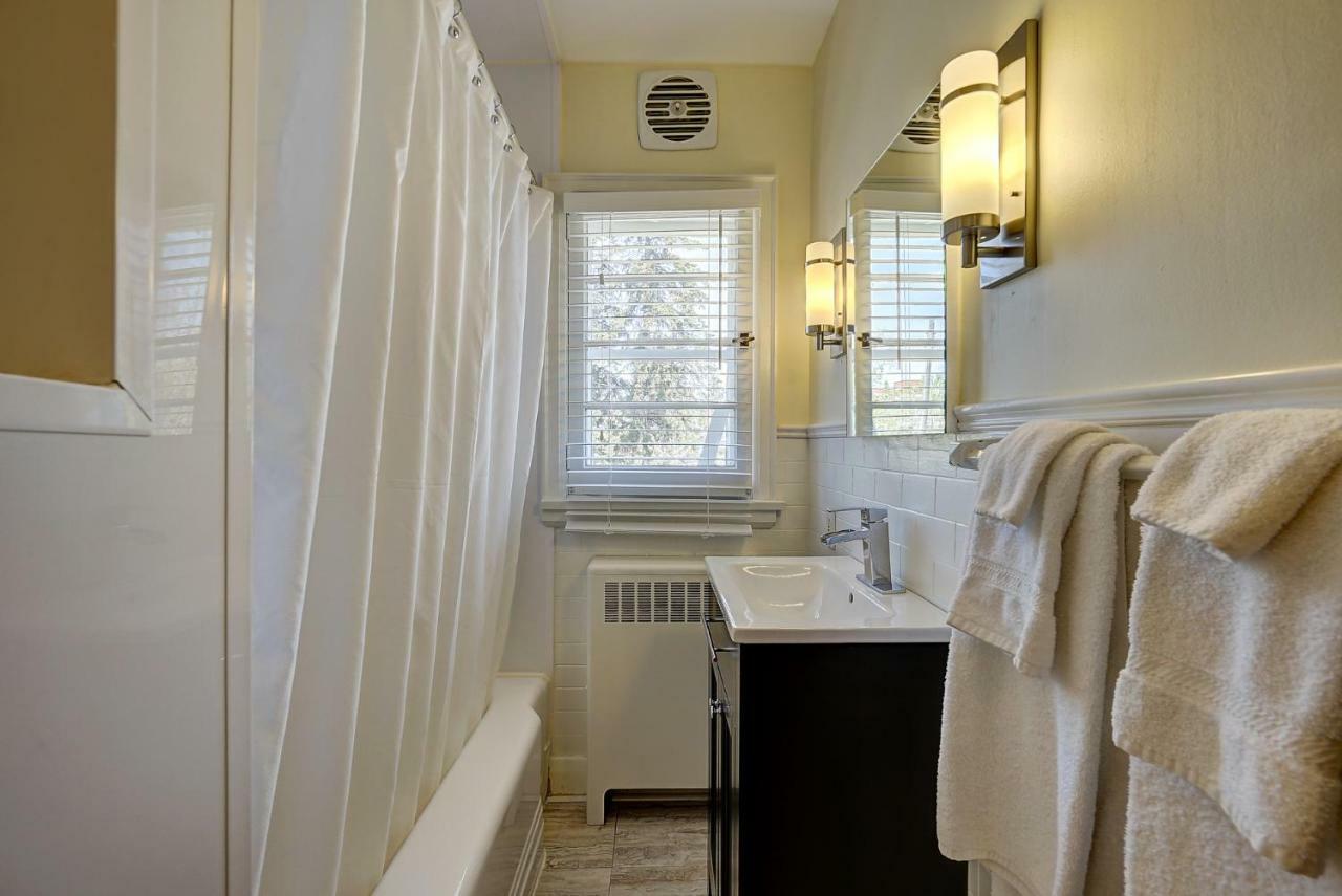 Apartamento Parkside House Barrie Exterior foto