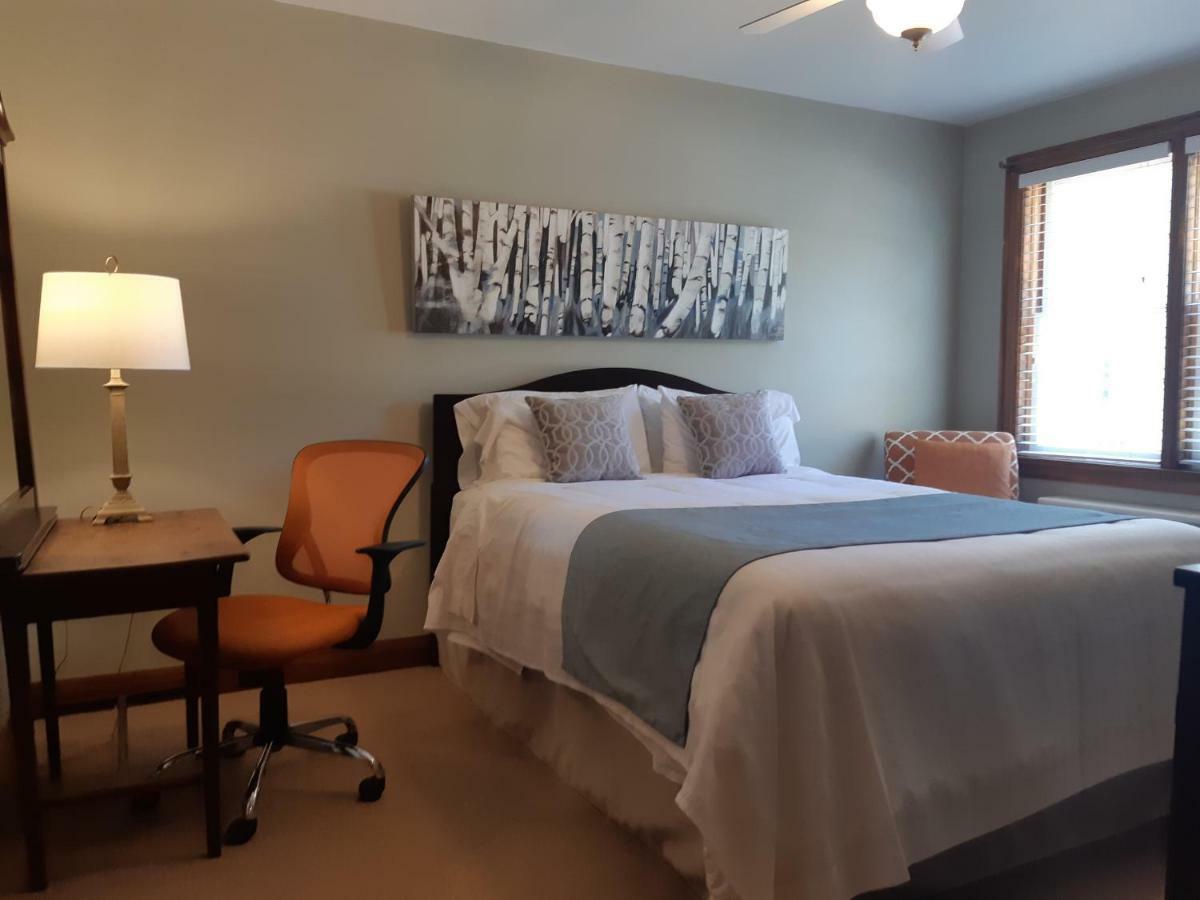 Apartamento Parkside House Barrie Exterior foto